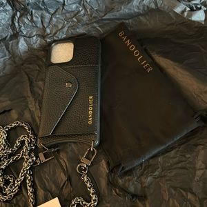Bandolier Iphone12 /12pro case BNWT
